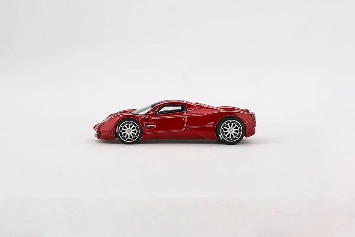 BBR Diecast 1/64 Scale Pagani Utopia Model 4 BBR Diecast 1/64 Scale Pagani Utopia Model - Image 4