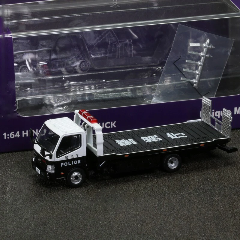 Nissan FAIRLADY 240ZG Hino 300 Diecast Model 4 Nissan FAIRLADY 240ZG Hino 300 Diecast Model - Image 4