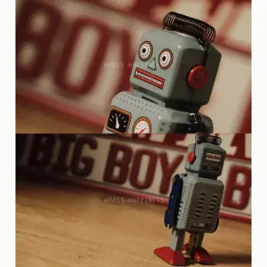 Nostalgic Retro Spring-Driven Tin Robot Figurine 5 S5bfb955ddde34bff957adcb89e2f38470