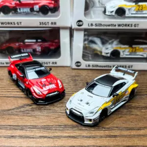 Skyline GTR-R35 Diecast Model 1:64 Scale 10 S5cd0bb4ddf6246ae912820f85463ec7bG