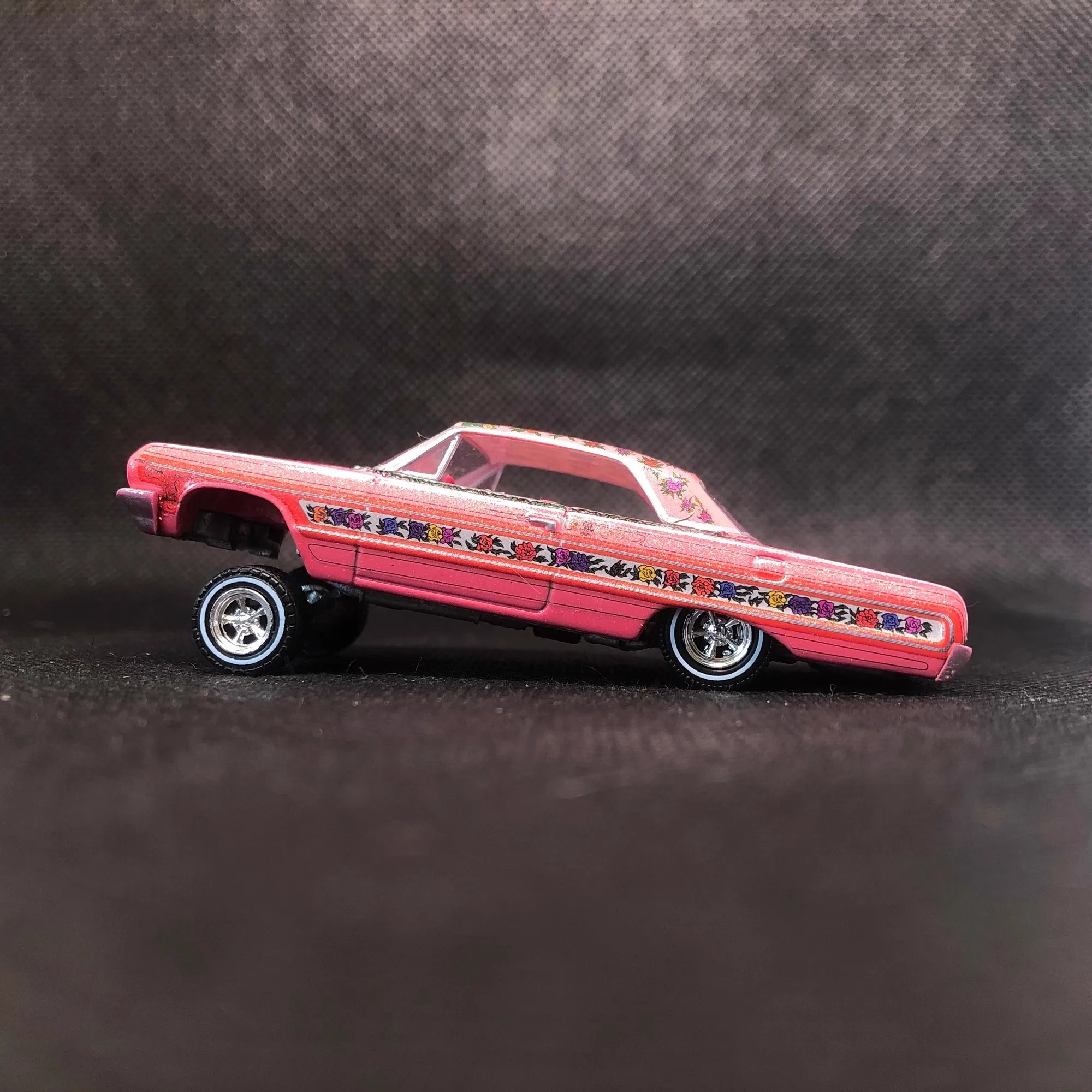 1:64 Scale Vibrant Red Model Jumping Car 2 1:64 Scale Vibrant Red Model Jumping Car - Image 2