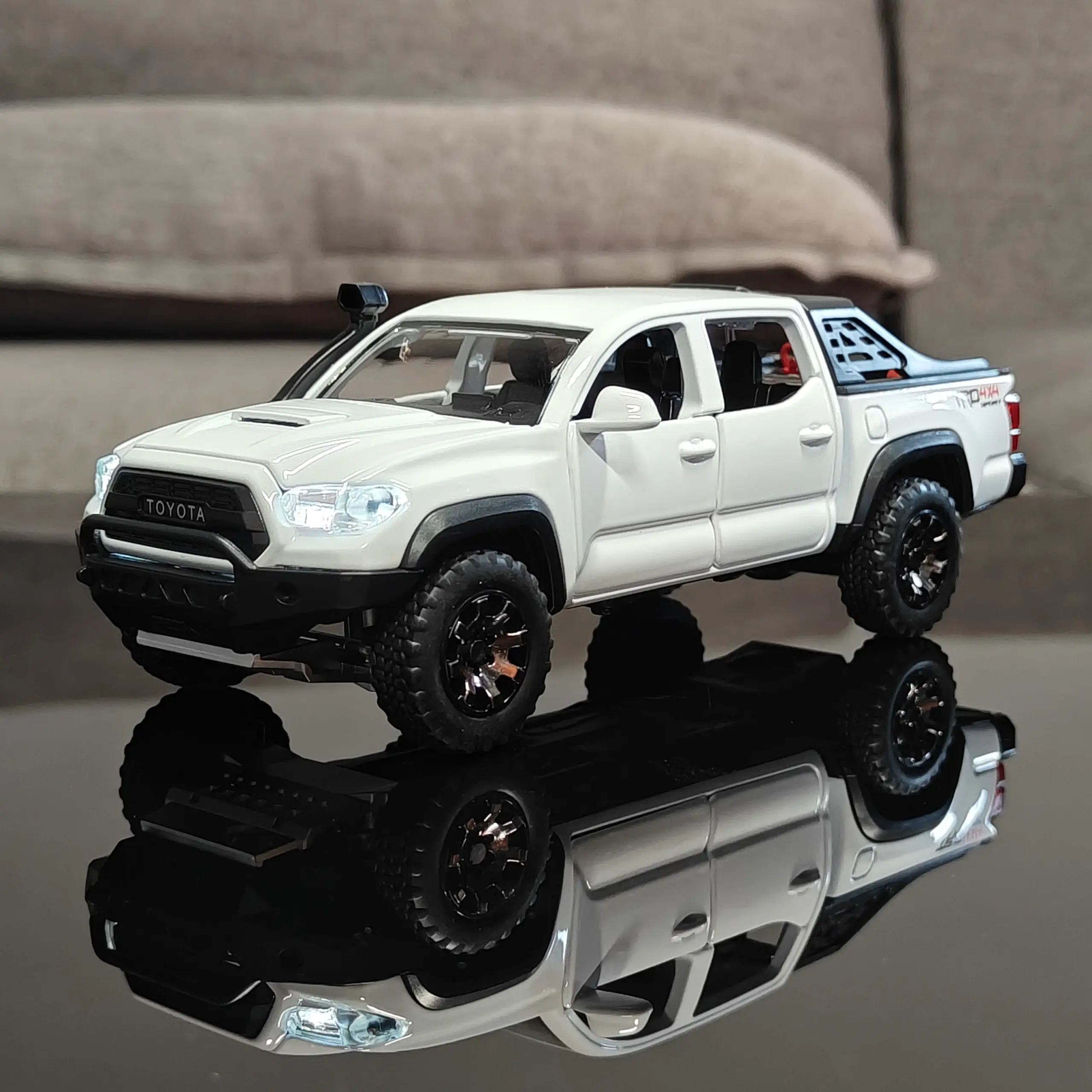 1:32 Scale Toyota Tacoma TRO Pickup Model 21 1:32 Scale Toyota Tacoma TRO Pickup Model - Image 21
