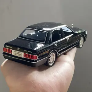 Toyota Crown Royal Classic 1:32 Diecast Model 17 S61dbacf632d84683bf138753d7351c21N