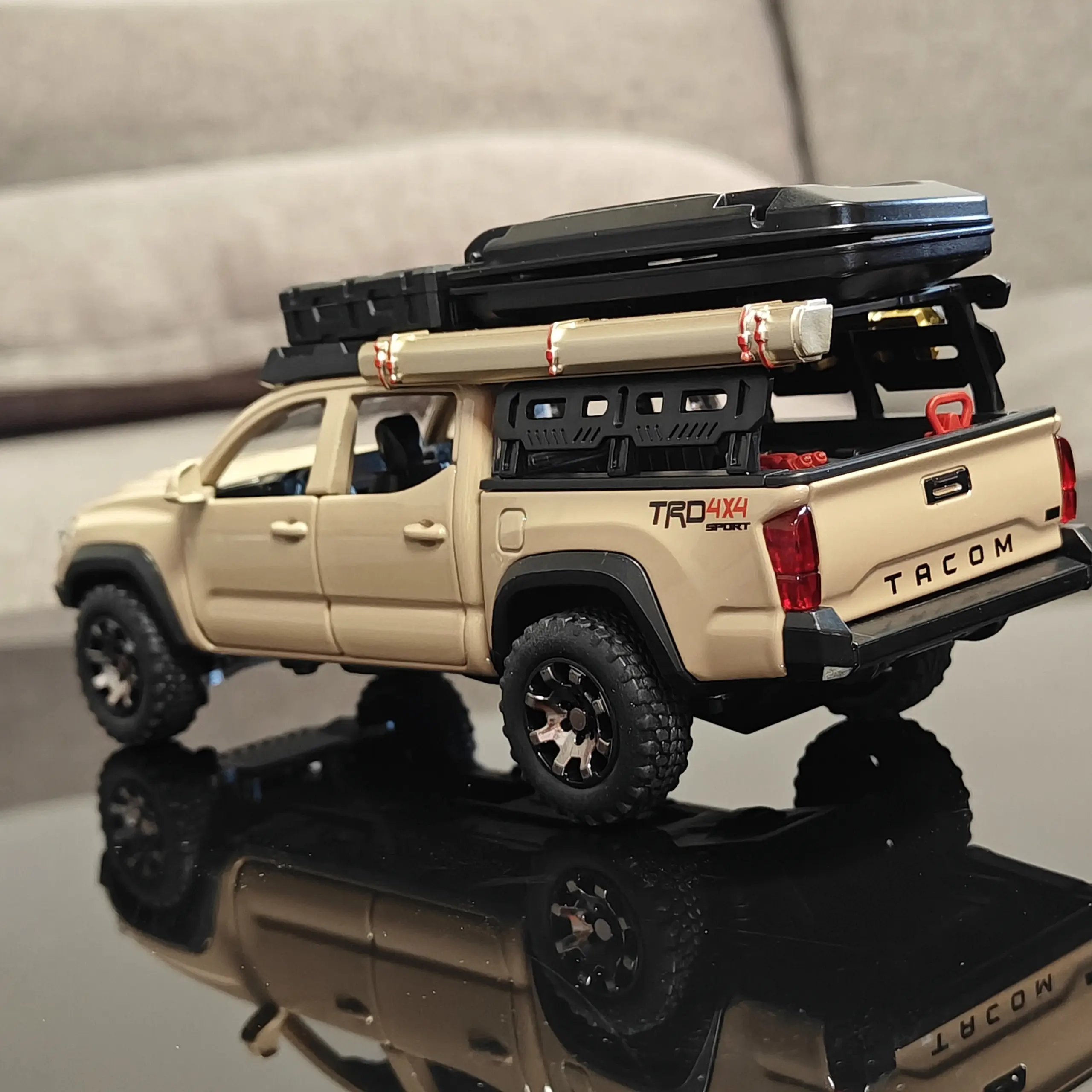 1:32 Scale Toyota Tacoma TRO Off Road Truck 6 1:32 Scale Toyota Tacoma TRO Off Road Truck - Image 6