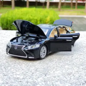 1:32 Scale Alloy Die-Cast LS500 Car Model 10 S6245199aca6a4c27b351ffafa32a0673f