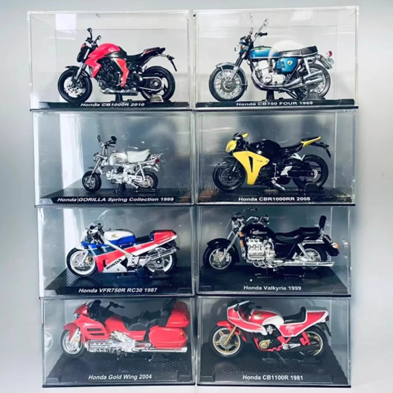 1:24 Scale Honda CB 1000R Model 2010 6 1:24 Scale Honda CB 1000R Model 2010 - Image 6