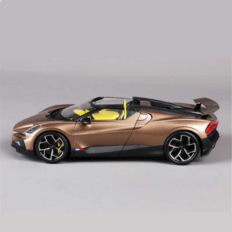 1:18 Scale Bugatti Mistal Diecast Model Yellow 3 1:18 Scale Bugatti Mistal Diecast Model Yellow - Image 3