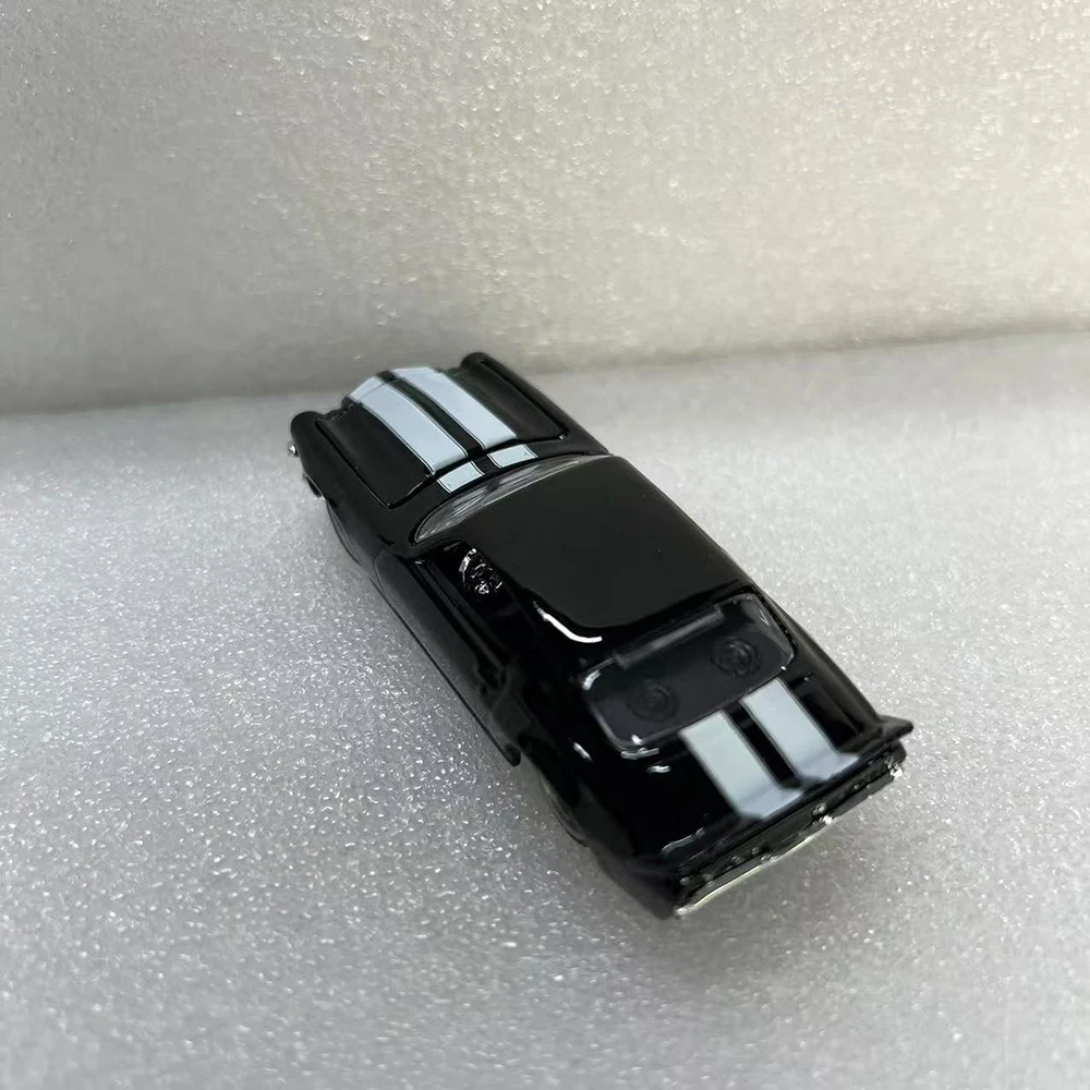 1971 Camaro Z/28 1:64 Scale Die-Cast Model 3 1971 Camaro Z/28 1:64 Scale Die-Cast Model - Image 3