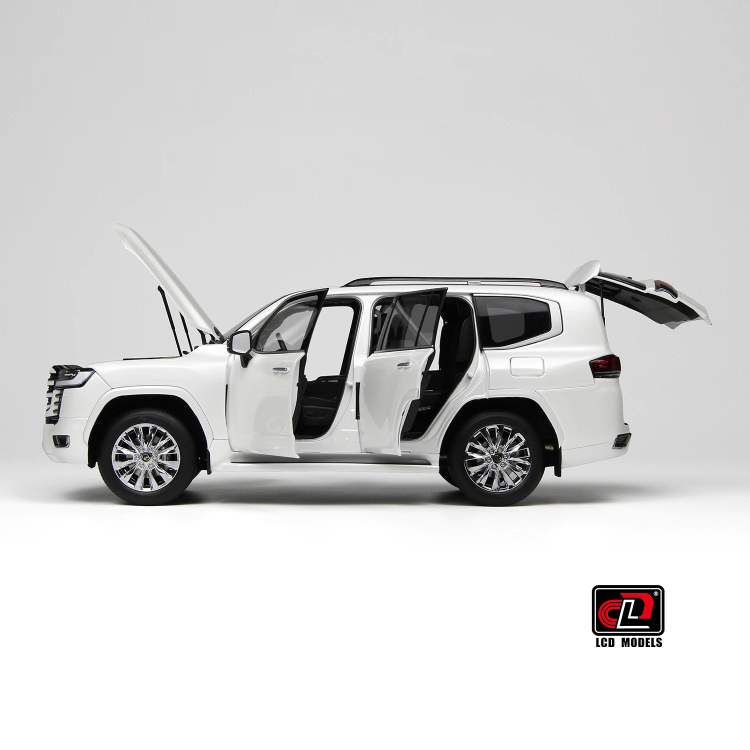 Diecast Model LC300 ZX 1:18 Scale SUV 8 Diecast Model LC300 ZX 1:18 Scale SUV - Image 8