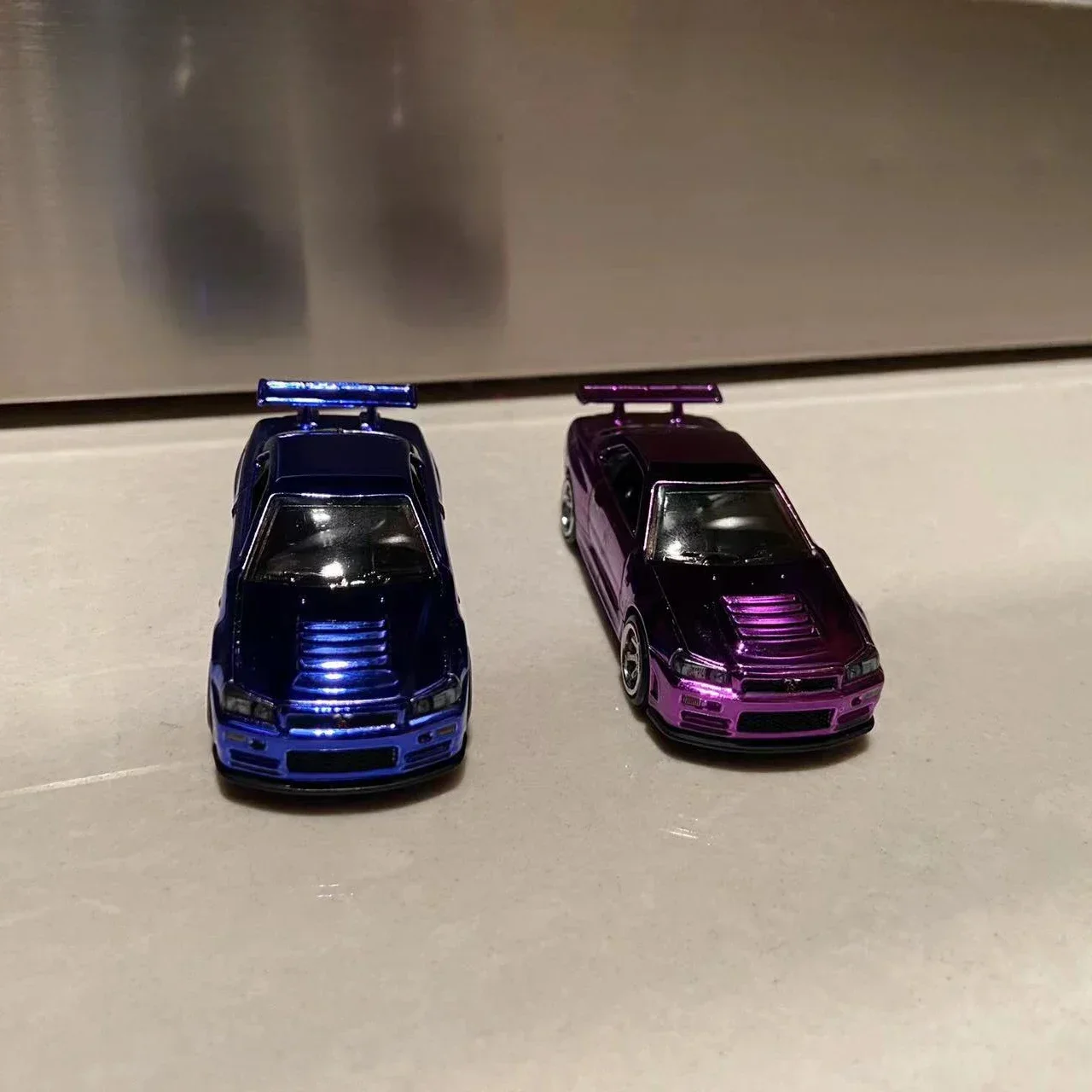 1:64 Nissan Skyline GT-R R34 Diecast Model 5 1:64 Nissan Skyline GT-R R34 Diecast Model - Image 5