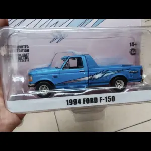 1994 Ford F-150 Bigfoot 1:64 Diecast Model 11 S6eeeda6db6e148d7bd8ac7a8b3ce9e1fR