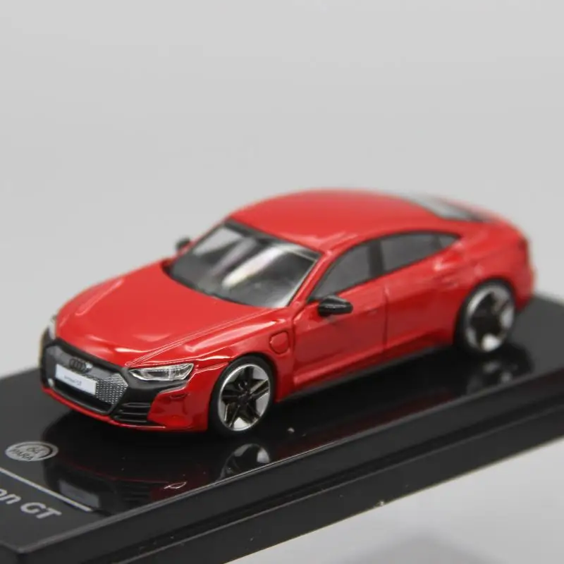 RS e-tron GT 1:64 Scale Diecast Model Car 2 RS e-tron GT 1:64 Scale Diecast Model Car - Image 2