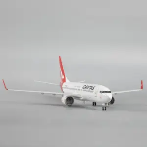 B737 Qantas Airlines Diecast Model Plane 47 cm - 737 NO LED