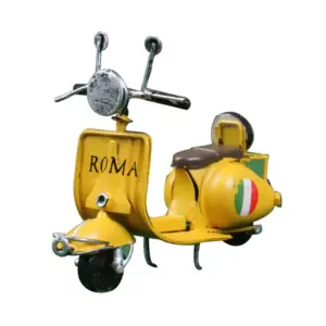 Vespa Motorcycle 1:18 Scale Model in Yellow 24 S72daec22b241483ba8860f28af35d08eH