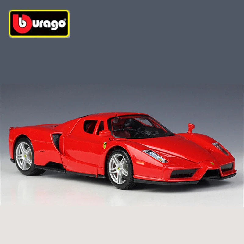 Bburago 1:24 Ferrari ENZO Diecast Model 2 Bburago 1:24 Ferrari ENZO Diecast Model - Image 2