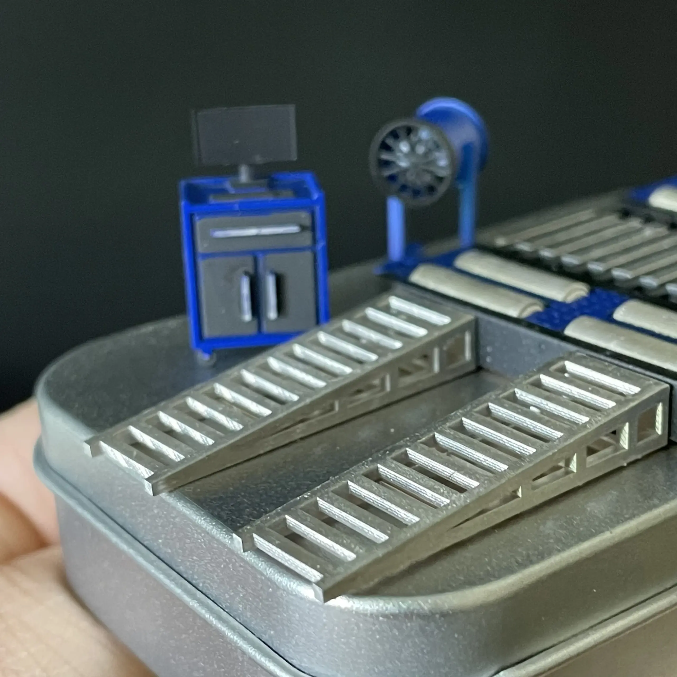 Dayu 1:64 Scale Garage Tool Set 4 Dayu 1:64 Scale Garage Tool Set - Image 4