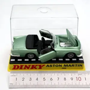 Dinky Toys Diecast Model Vehicle Collection 43 S758346ae10cd427e8a7eac6e994b0c98q