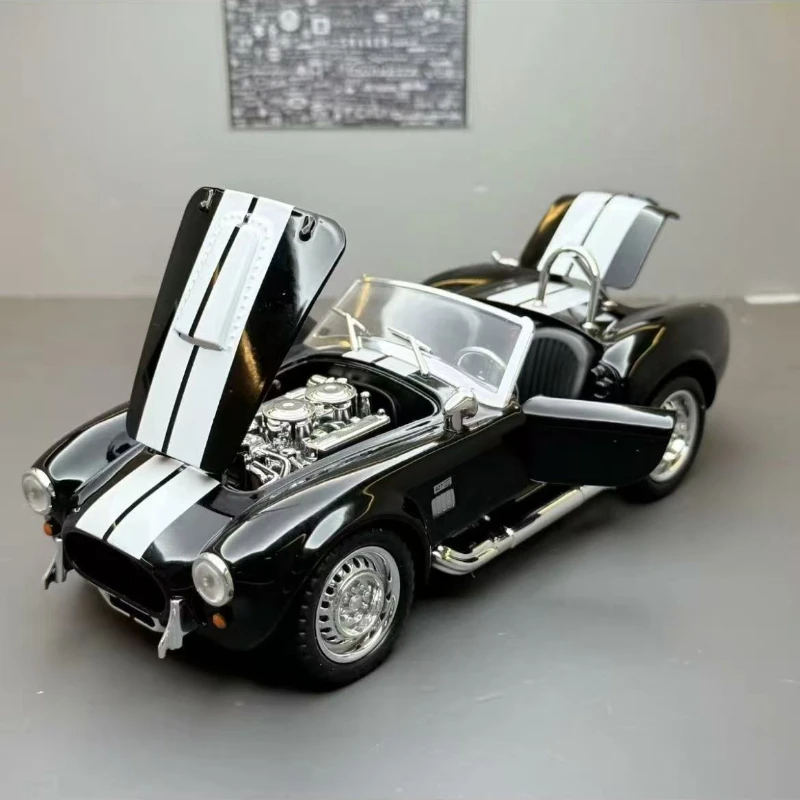 Cobra Convertible 1:22 Scale Alloy Model 5 Cobra Convertible 1:22 Scale Alloy Model - Image 5