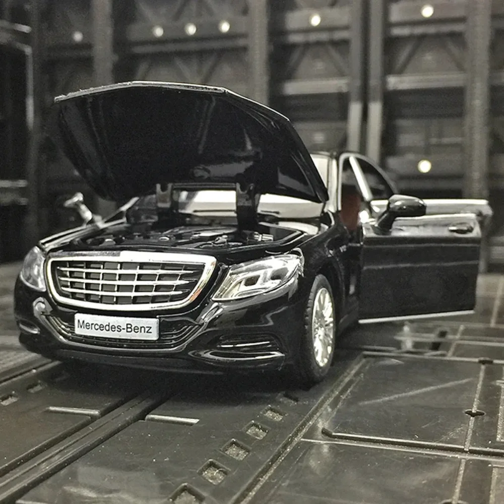 Mercedes-Benz Maybach S600 Diecast Model 1:32 3 Mercedes-Benz Maybach S600 Diecast Model 1:32 - Image 3