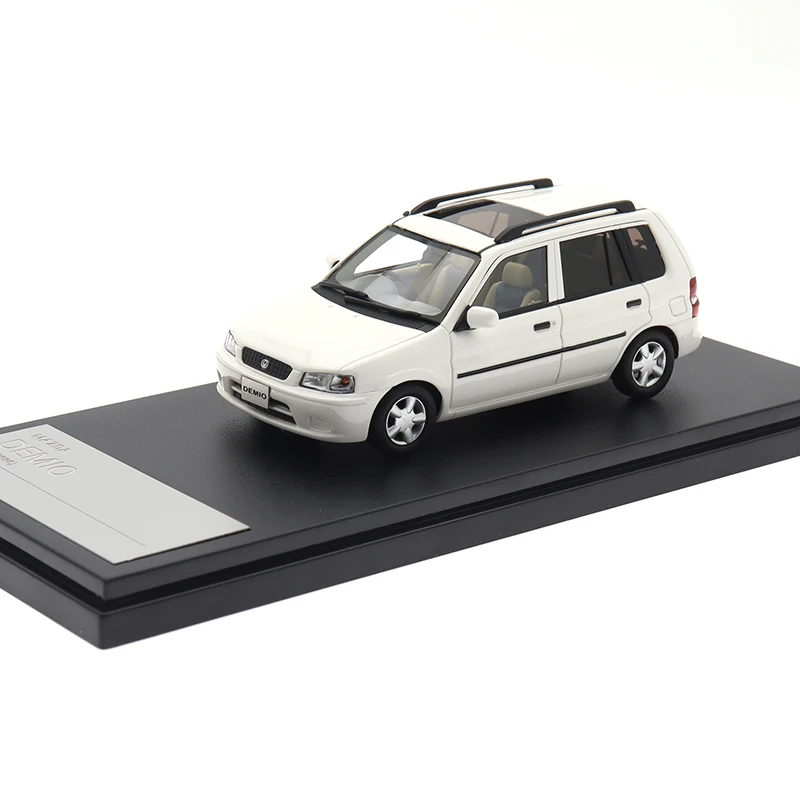MAZDA DEMIO GL 1996 Model 1:43 Scale Car 9 MAZDA DEMIO GL 1996 Model 1:43 Scale Car - Image 9