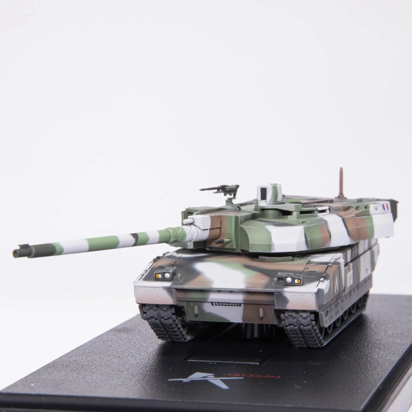 1:72 Scale French Leclerc Tank Model 2 1:72 Scale French Leclerc Tank Model - Image 2