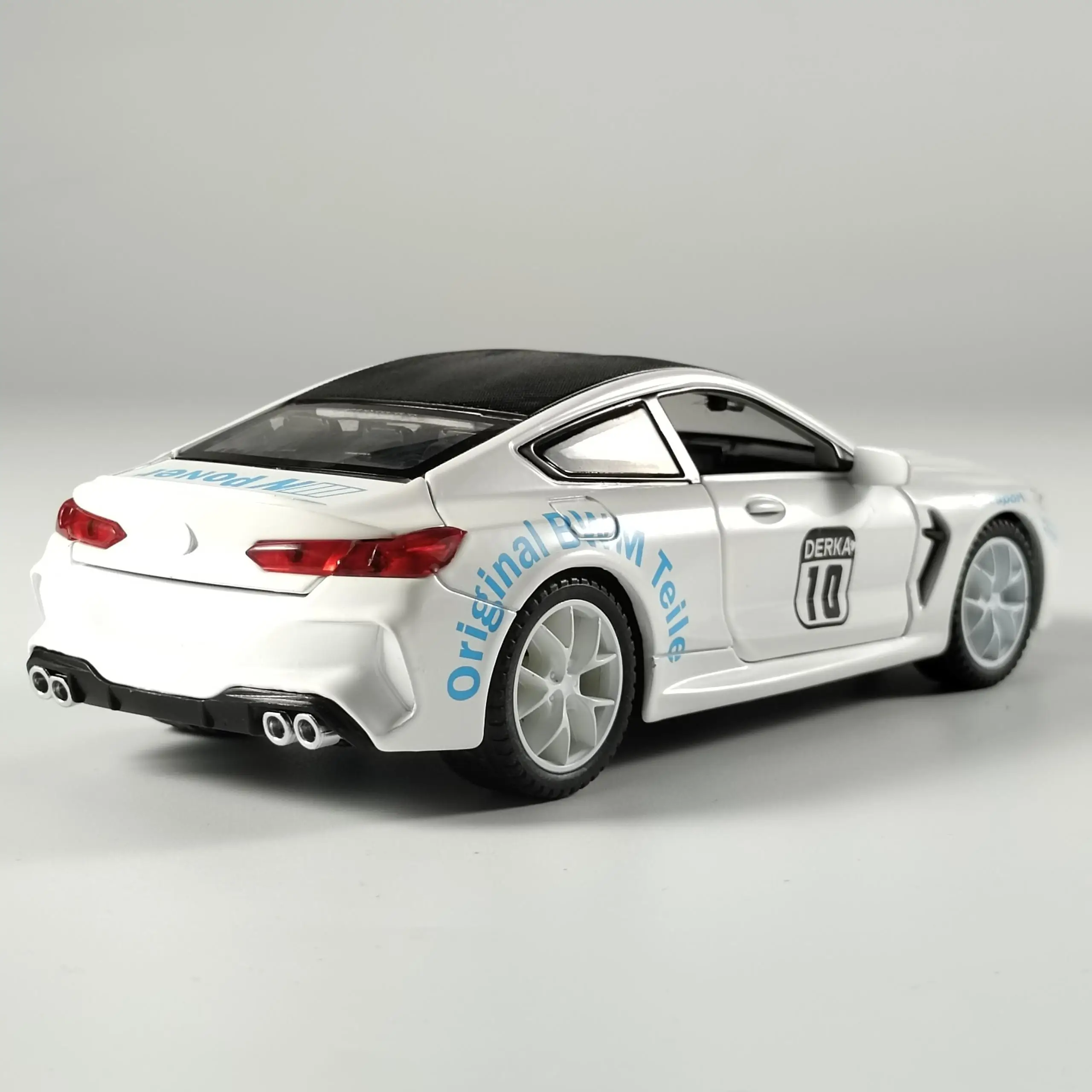 BMW M8 Alloy Diecast Model 1:32 Scale 5 BMW M8 Alloy Diecast Model 1:32 Scale - Image 5