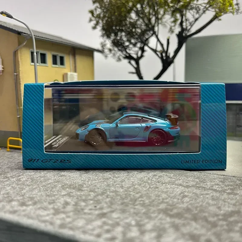 1:64 Scale Porsche 911 GT2 RS Diecast Model 7 1:64 Scale Porsche 911 GT2 RS Diecast Model - Image 7