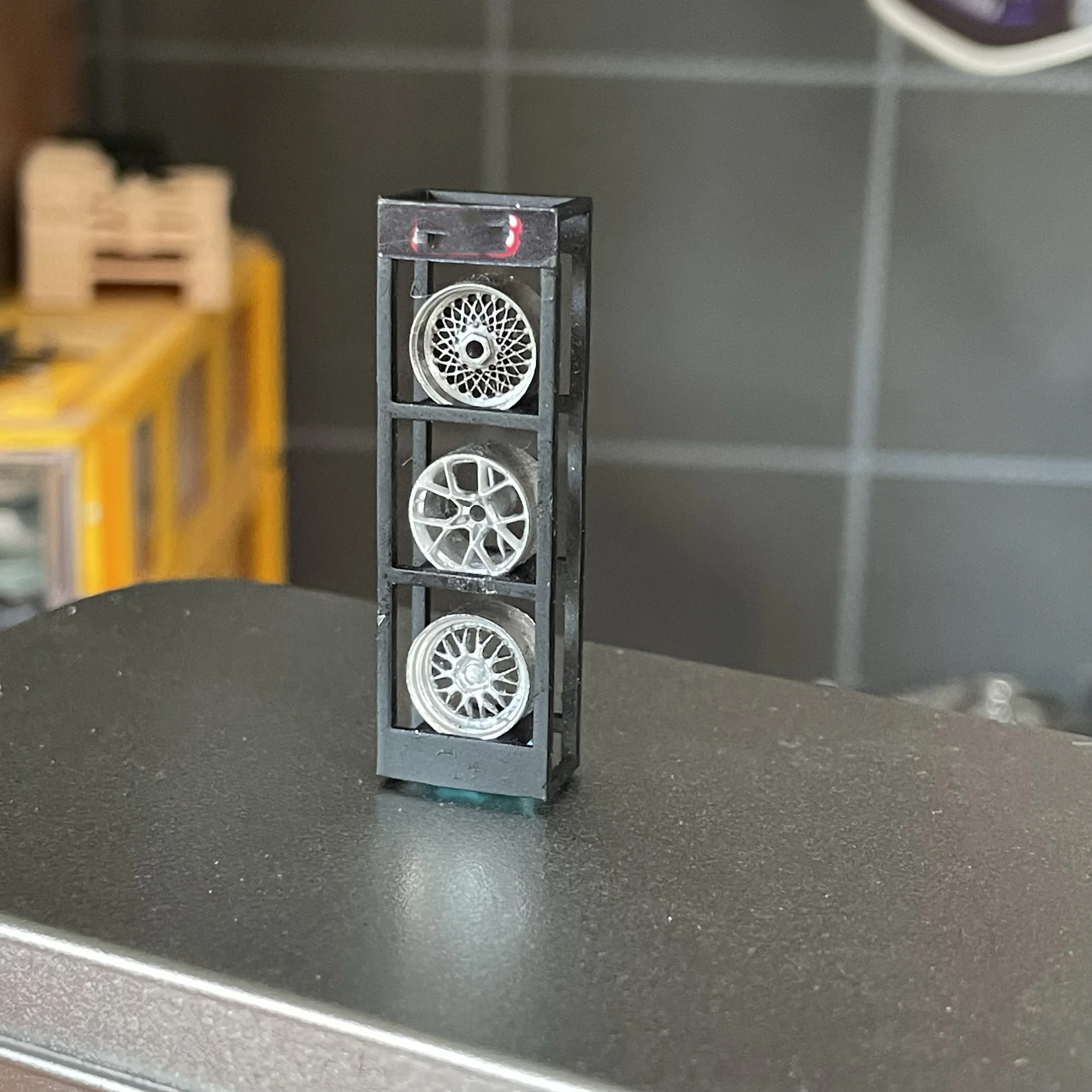 Diorama 1:64 Wheel Hub Display Stand 6 Diorama 1:64 Wheel Hub Display Stand - Image 6