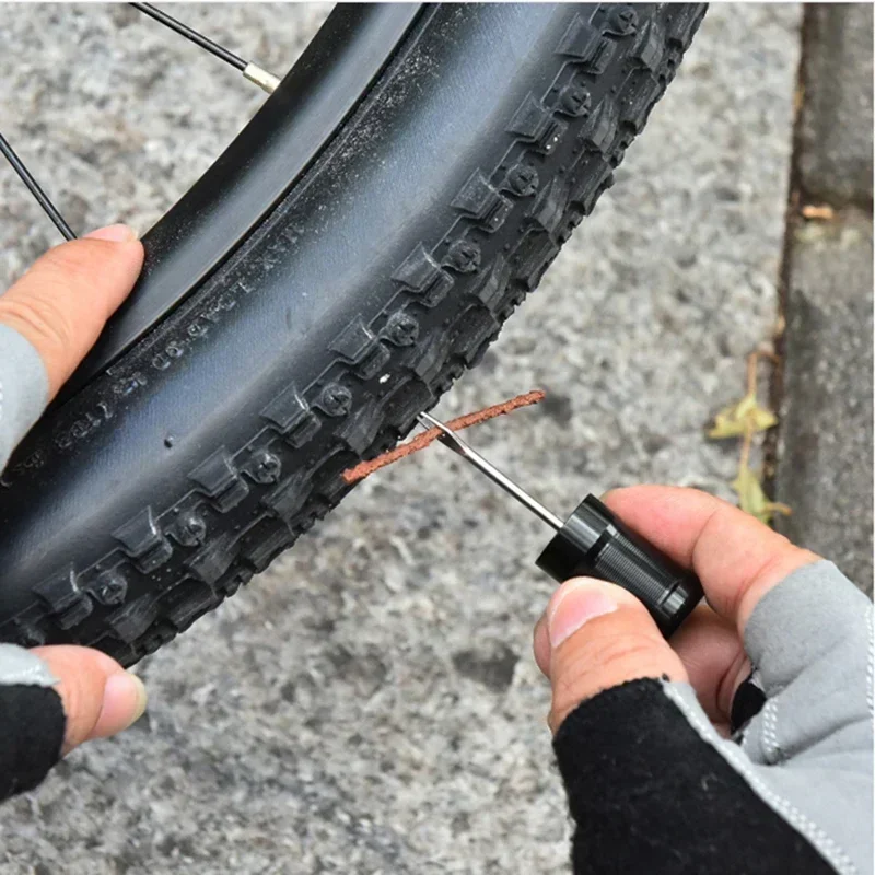 Bike Tubeless Tire Repair Kit, Compact Design 3 Bike Tubeless Tire Repair Kit, Compact Design - Image 3