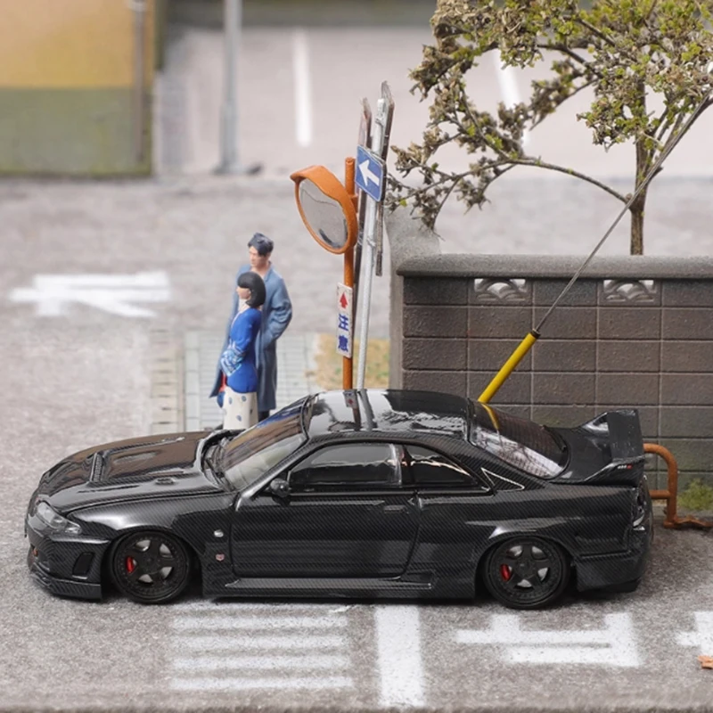 Skyline GTR R33 1:64 Diecast Model Car 4 Skyline GTR R33 1:64 Diecast Model Car - Image 4