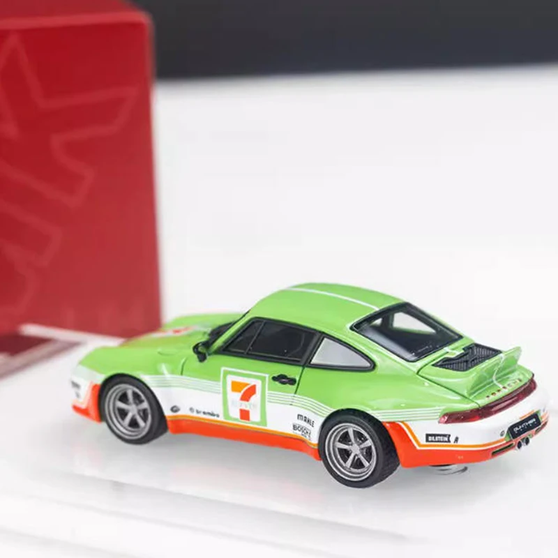 MK Miniatures MKM 993 1:64 Scale Car Model 5 MK Miniatures MKM 993 1:64 Scale Car Model - Image 5