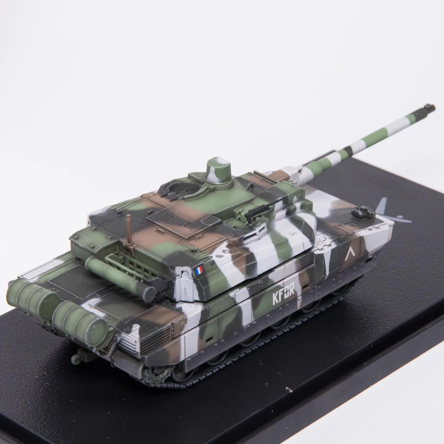 1:72 Scale French Leclerc Tank Model 5 1:72 Scale French Leclerc Tank Model - Image 5