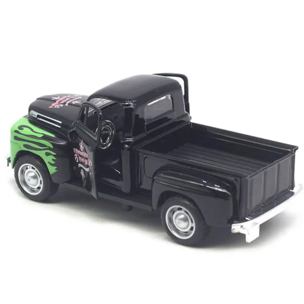 1:32 Diecast Pickup Truck Model with Open Doors 4 1:32 Diecast Pickup Truck Model with Open Doors - Image 4
