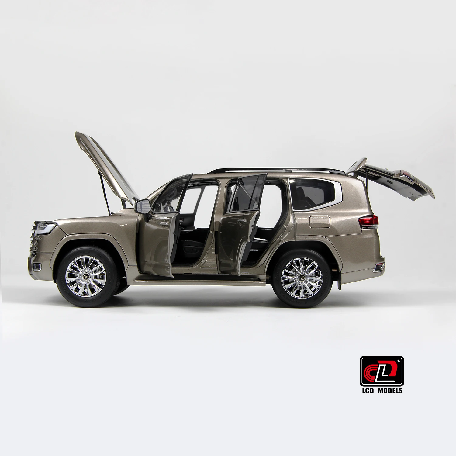 Diecast Model LC300 ZX 1:18 Scale SUV 7 Diecast Model LC300 ZX 1:18 Scale SUV - Image 7