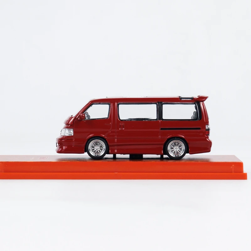 Diecast 1/64 Scale Toyota Hiace Wagon Model 3 Diecast 1/64 Scale Toyota Hiace Wagon Model - Image 3