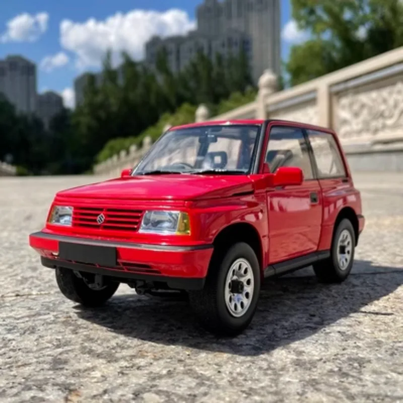 1/18 Scale Diecast Suzuki Vitara Escudo Model 3 1/18 Scale Diecast Suzuki Vitara Escudo Model - Image 3