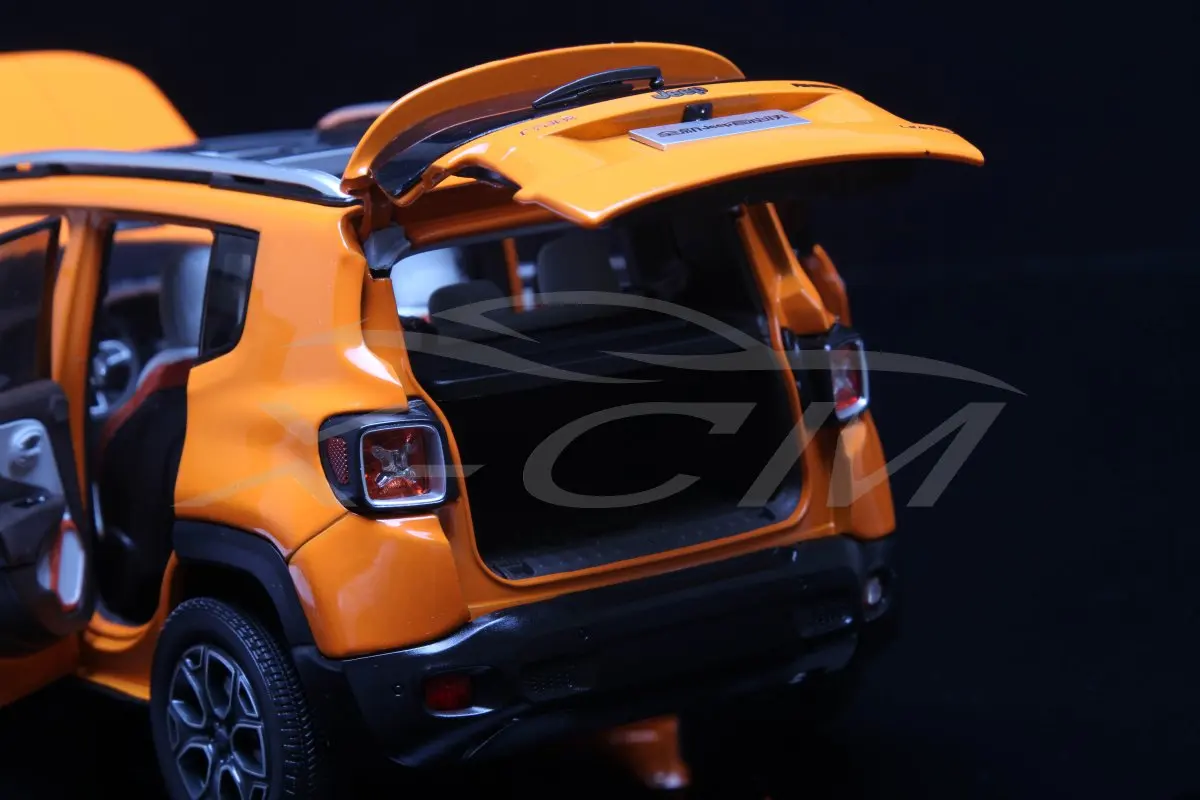 1/18 Renegade SUV Diecast Model Collection 5 1/18 Renegade SUV Diecast Model Collection - Image 5