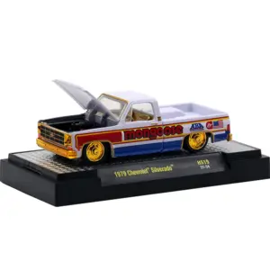 M2 Machines 1/64 1950 Studebaker 2R Truck Model 17 S88adb4b100734120bb709b66c7b772bf9