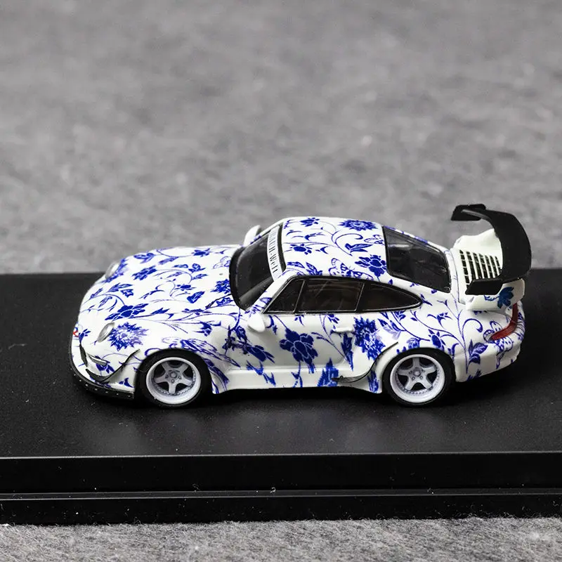 Diecast 1/64 Scale Porsche RWB 993 964 Model 4 Diecast 1/64 Scale Porsche RWB 993 964 Model - Image 4