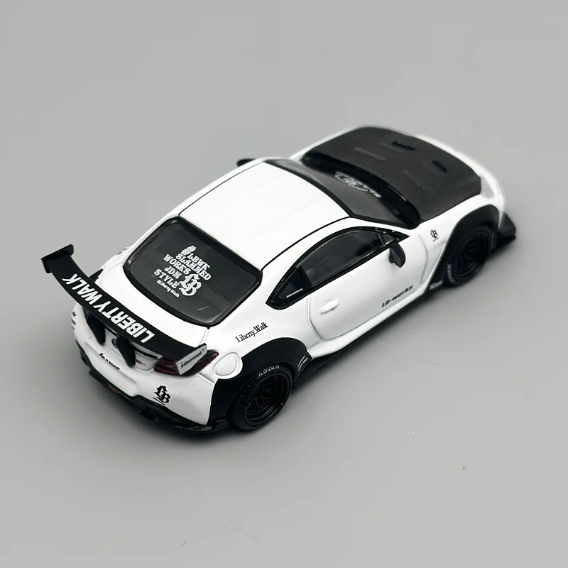 Toyota GR86 LB Nation 1:64 Diecast Model Car 6 Toyota GR86 LB Nation 1:64 Diecast Model Car - Image 6