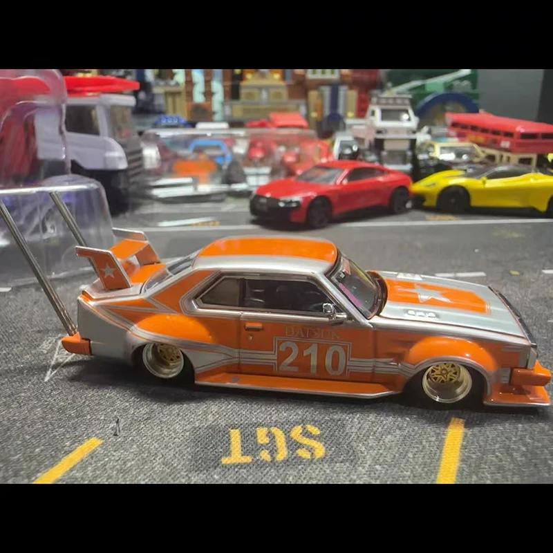 Diecast 1/64 Scale Nissan Skyline KPGC10 Model 3 Diecast 1/64 Scale Nissan Skyline KPGC10 Model - Image 3