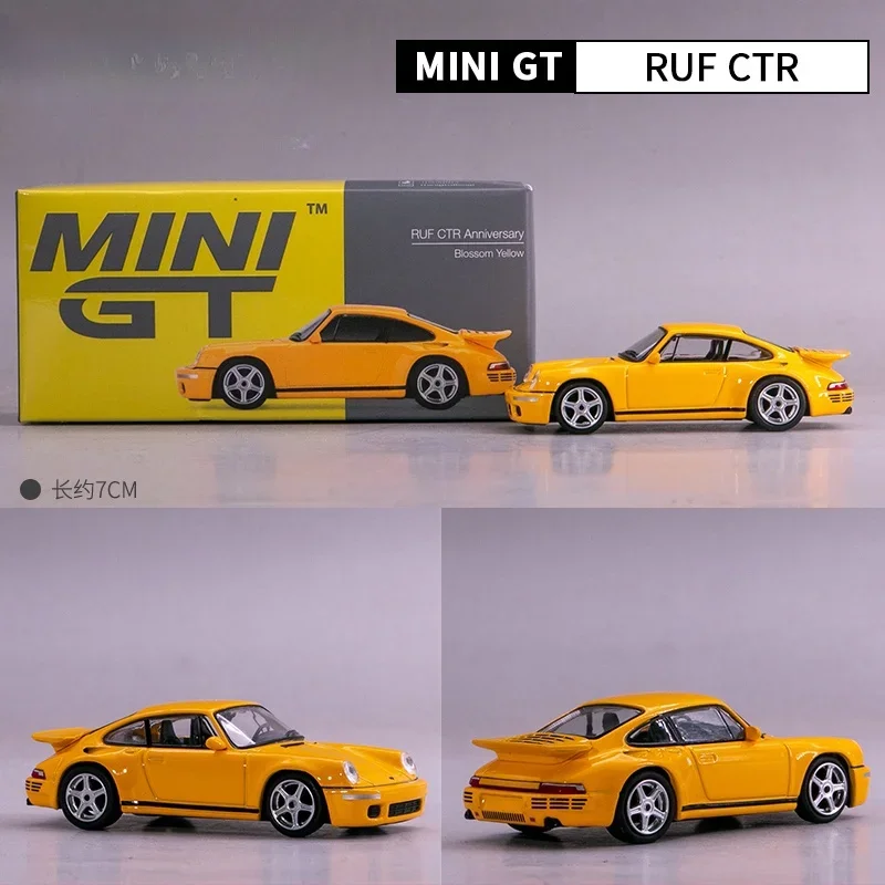 Porsche 911 GTS RS 1:64 Diecast Model Car 3 Porsche 911 GTS RS 1:64 Diecast Model Car - Image 3