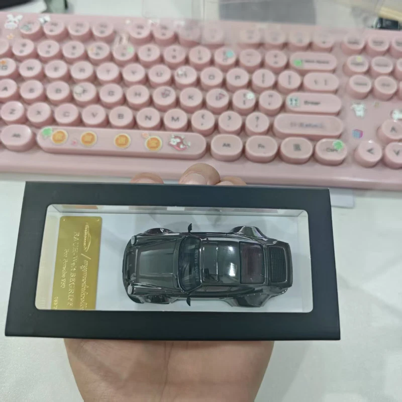 1/64 Scale Diecast Porsche RWB 930 Model 5 1/64 Scale Diecast Porsche RWB 930 Model - Image 5