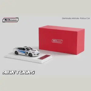 MK Miniatures 1:64 Panamera Resin Model 13 S8efc8d4c3ec4413e8775401cf41a093al