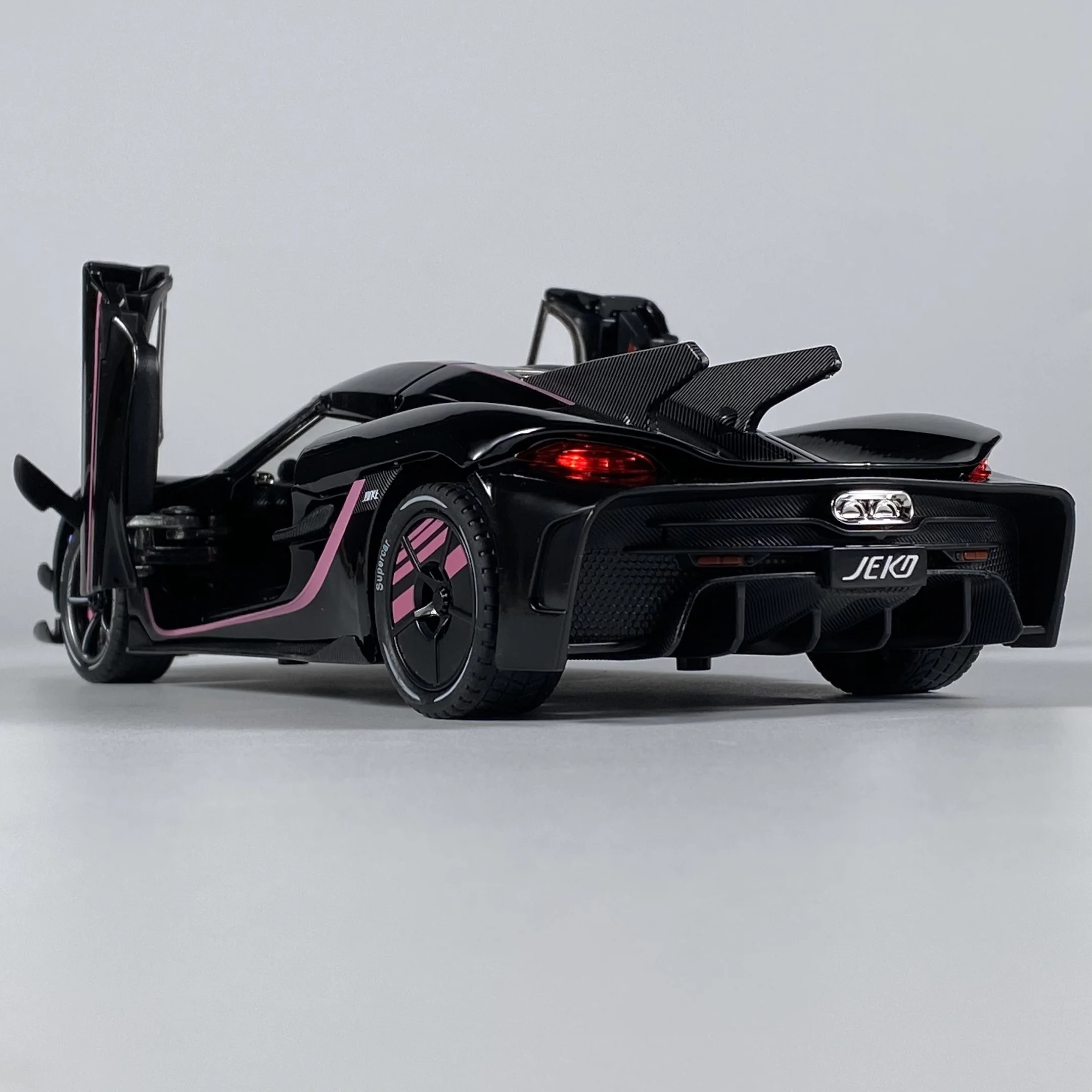 1:24 Jesko Absolut Diecast Model Supercar 3 1:24 Jesko Absolut Diecast Model Supercar - Image 3