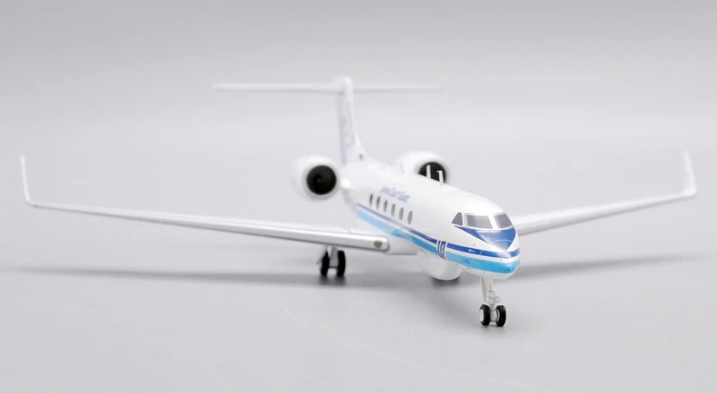 G-V Ocean Surveillance Aircraft Model JA500A 1:200 5 G-V Ocean Surveillance Aircraft Model JA500A 1:200 - Image 5