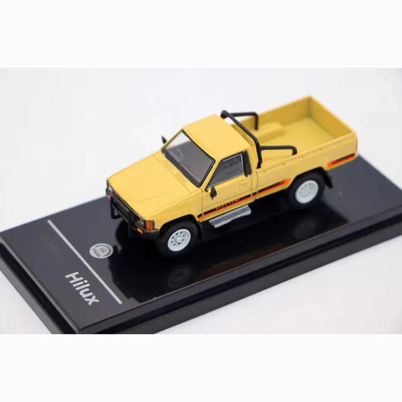 1/64 Scale Diecast Hilux Pickup Truck Model 2 1/64 Scale Diecast Hilux Pickup Truck Model - Image 2