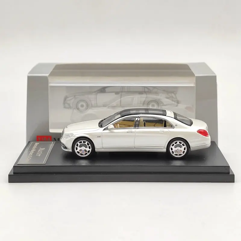 1:64 Scale Luxury Sedan Diecast Model Collection 22 1:64 Scale Luxury Sedan Diecast Model Collection - Image 22