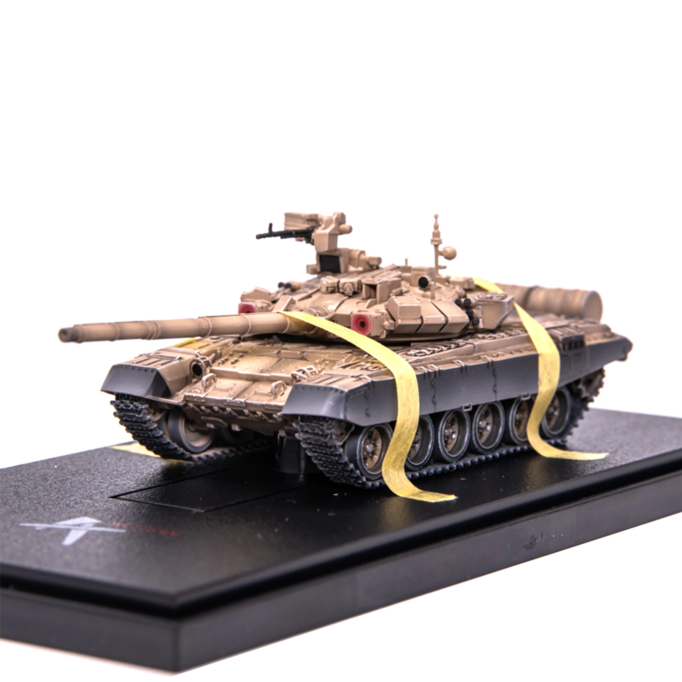 Russian T-90 Tank Model 1/72 Scale Desert Camouflage 5 Russian T-90 Tank Model 1/72 Scale Desert Camouflage - Image 5