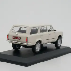 Fiat 125p 4x4 Die-Cast Model 1:43 Scale 8 S9ace0747ac2d479cb440b06c9ca55421i